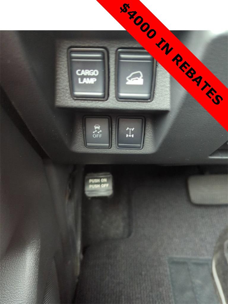 New 2025 Nissan Frontier PRO-4X image 19