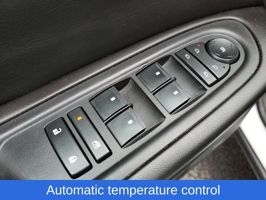 Used 2016 Chevrolet Traverse LTZ image 21