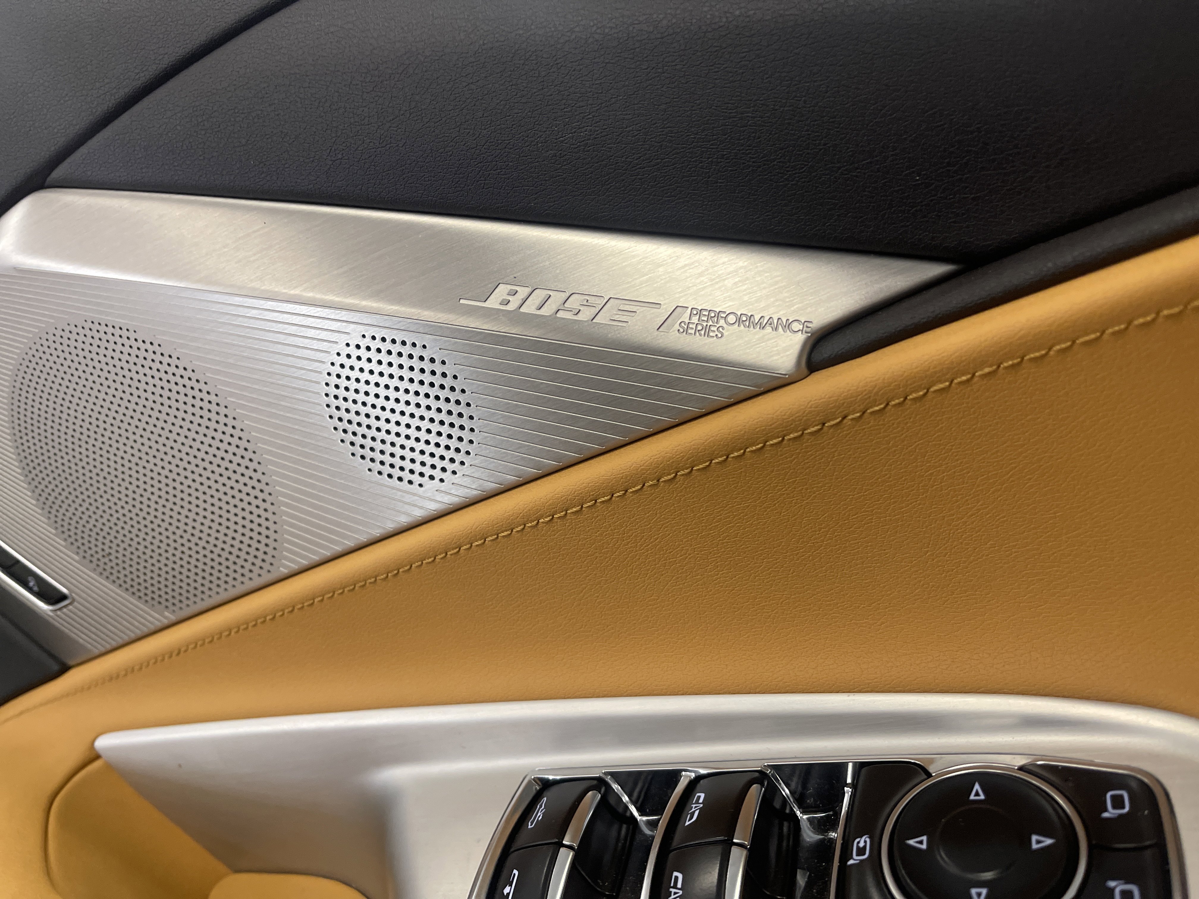 Used 2023 Chevrolet Corvette Stingray Preferred Conv w/ Chrome Exterior Badge Package image 10