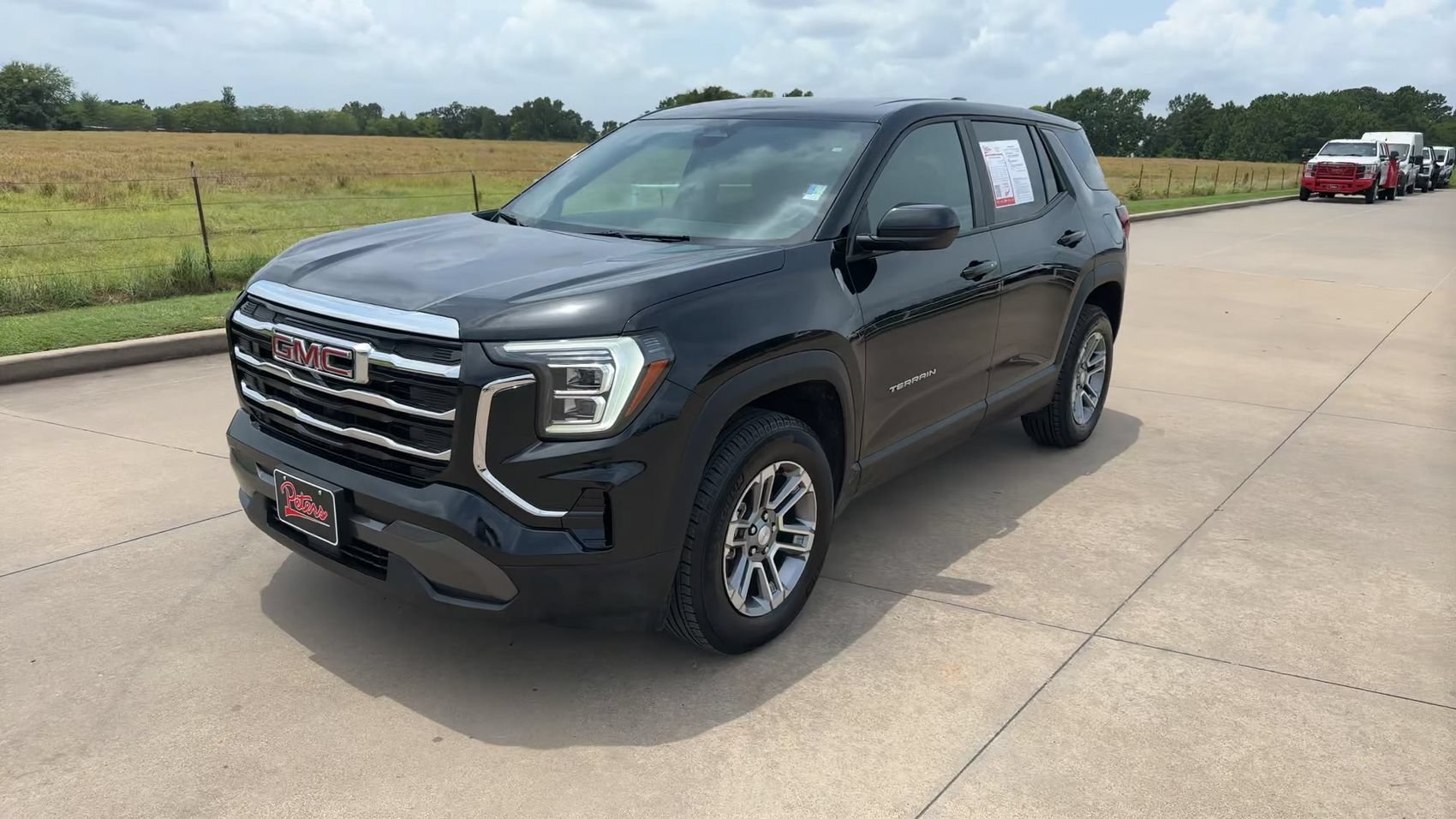 Used 2025 GMC Terrain Elevation AWD/4WD image 3