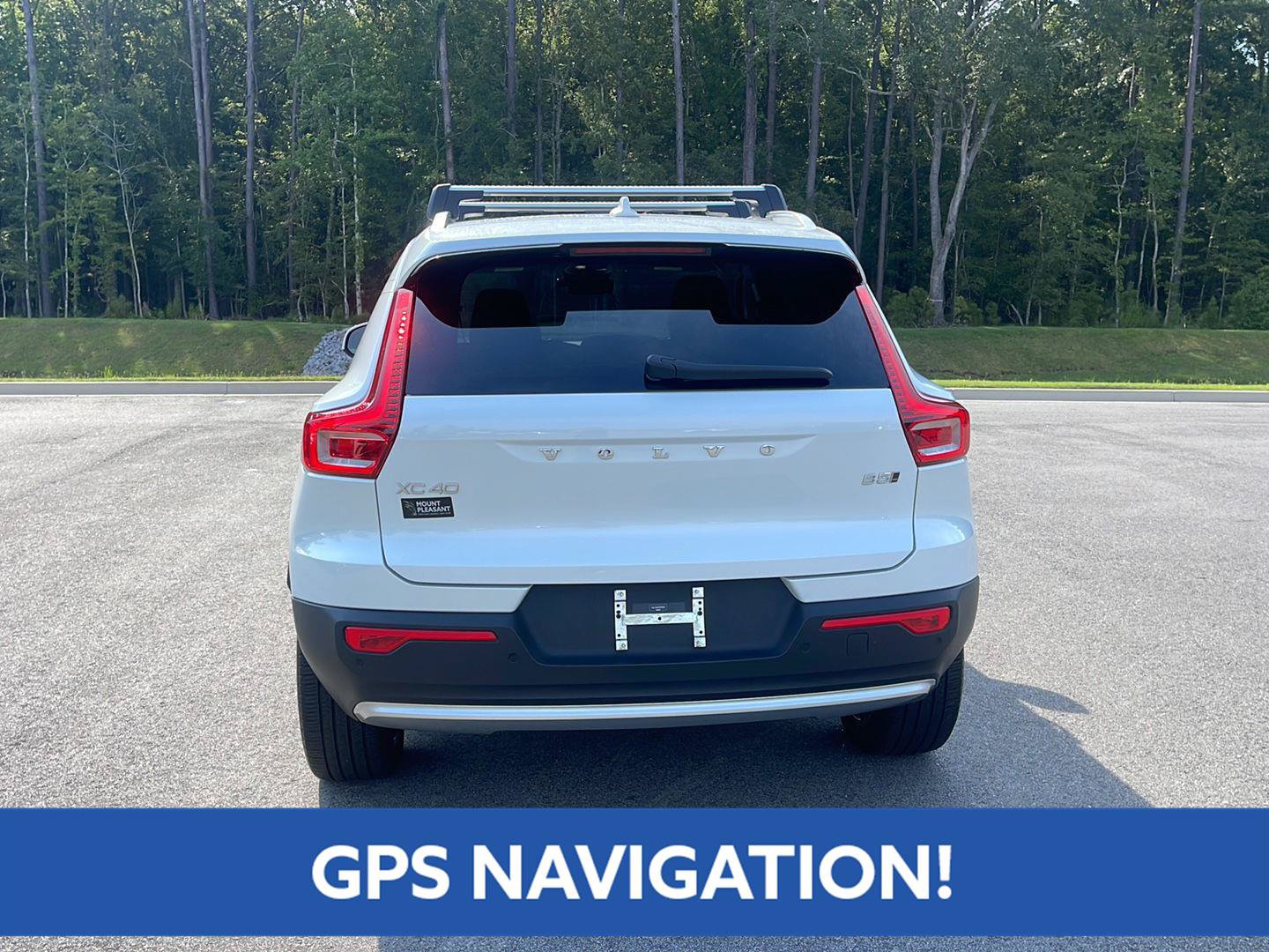 Used 2023 Volvo XC40 B5 Ultimate w/ Protection Package Premier AWD/4WD image 6