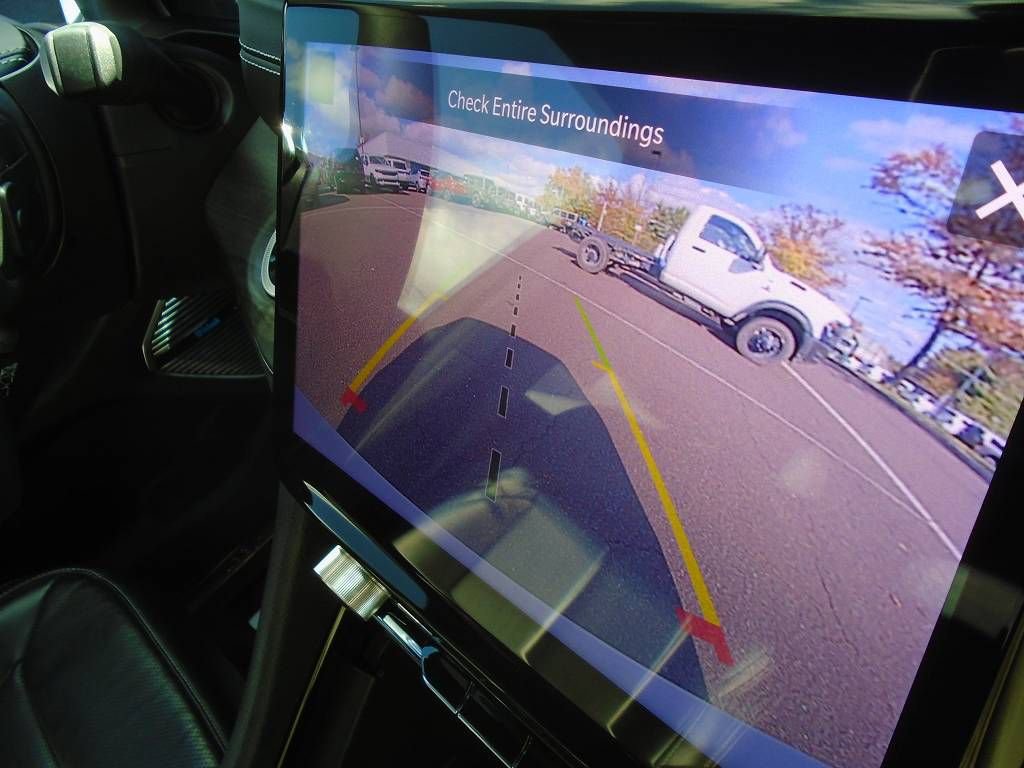 Used 2023 Jeep Grand Cherokee Overland image 27