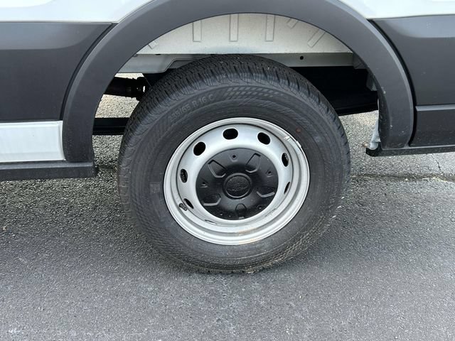 New 2026 Ford Transit 250 148 Medium Roof RWD image 10
