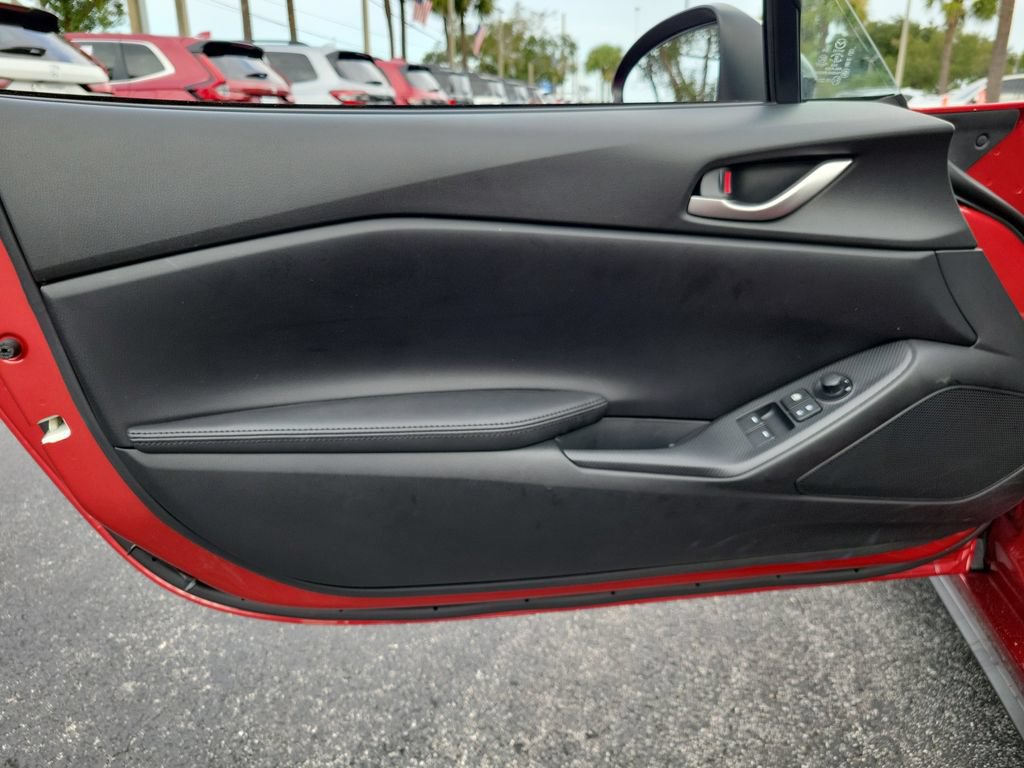 Used 2025 MAZDA MX-5 Miata Sport RWD image 21