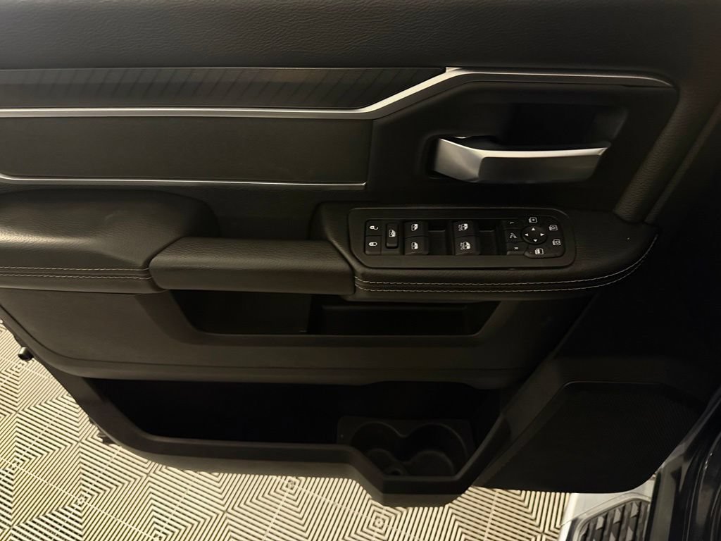 Used 2025 RAM 2500 Big Horn AWD/4WD image 23