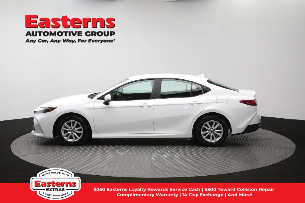 Used 2025 Toyota Camry LE FWD image 60