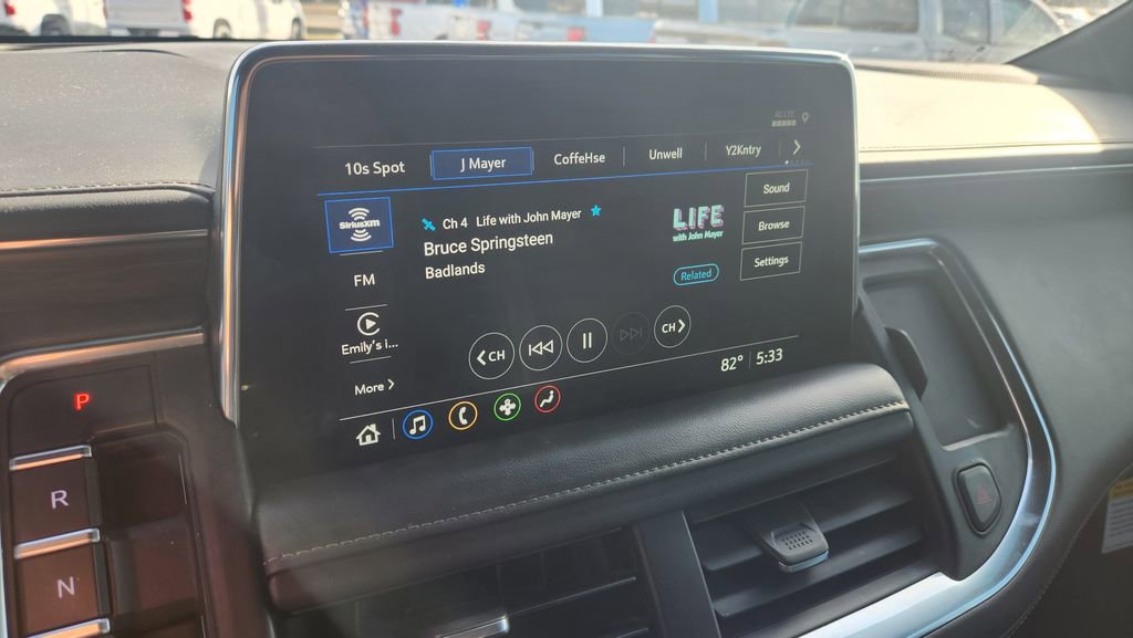 Used 2021 Chevrolet Suburban Z71 image 13