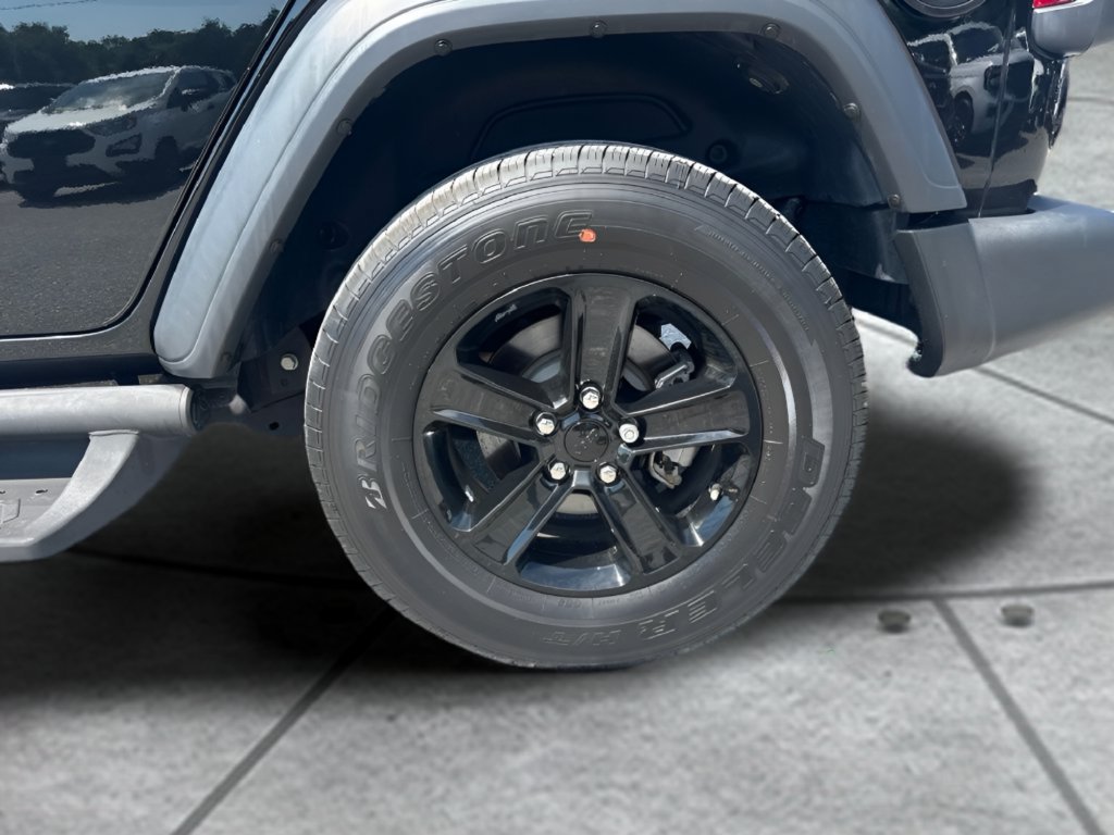 Used 2023 Jeep Wrangler Unlimited Sport AWD/4WD image 32