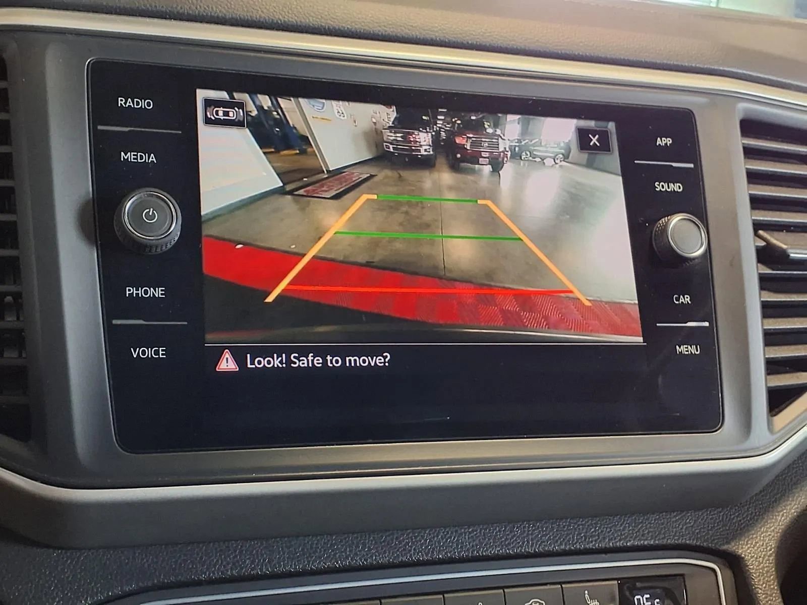 Used 2021 Volkswagen Atlas SE AWD/4WD image 21