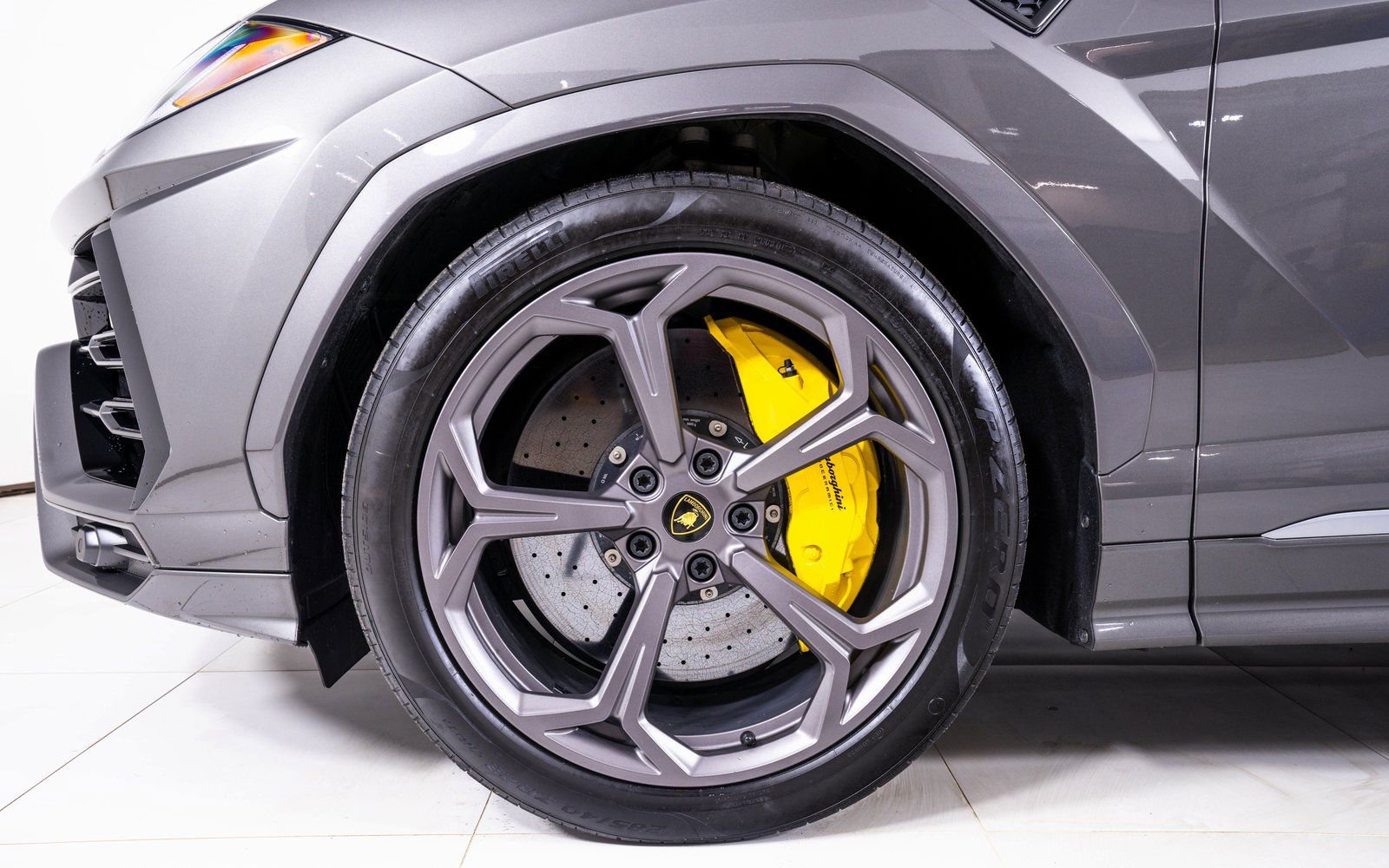 Used 2021 Lamborghini Urus AWD/4WD image 11