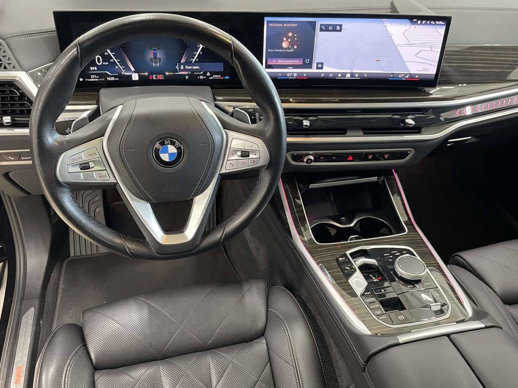 Used 2024 BMW X7 xDrive40i AWD/4WD image 9