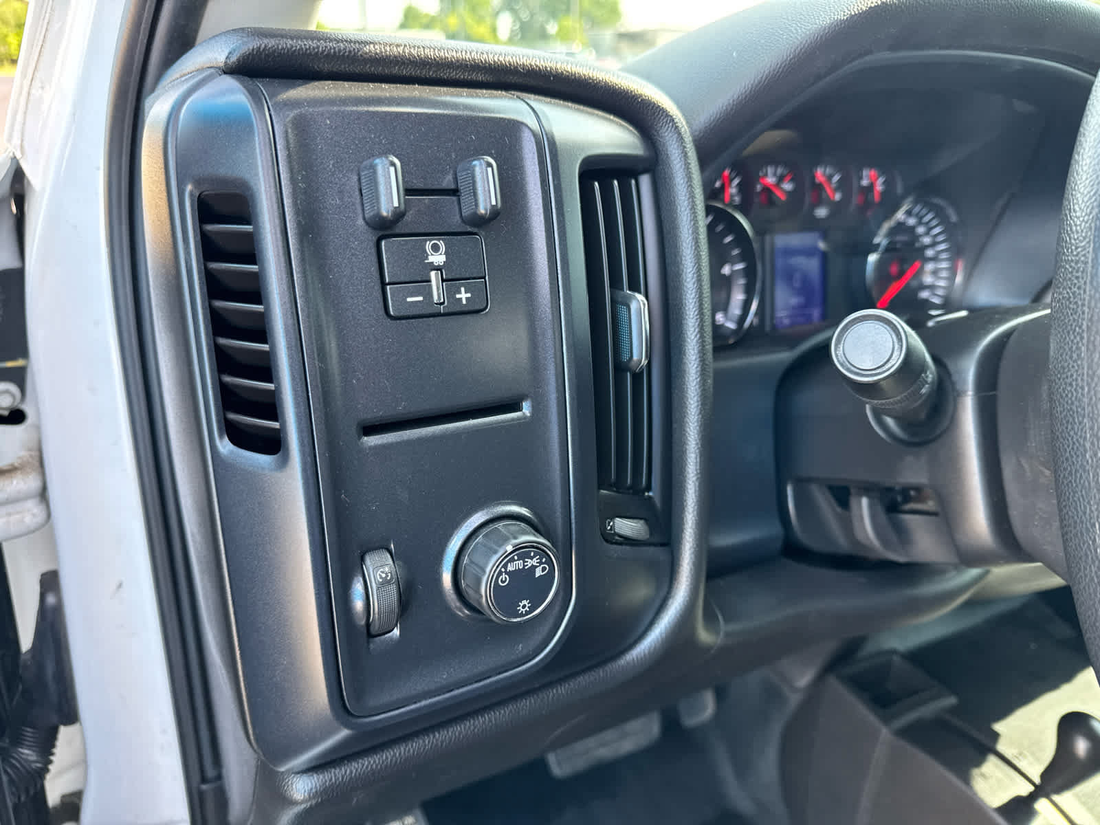 Used 2019 Chevrolet Silverado 2500 W/T w/ WT Convenience Package AWD/4WD image 17