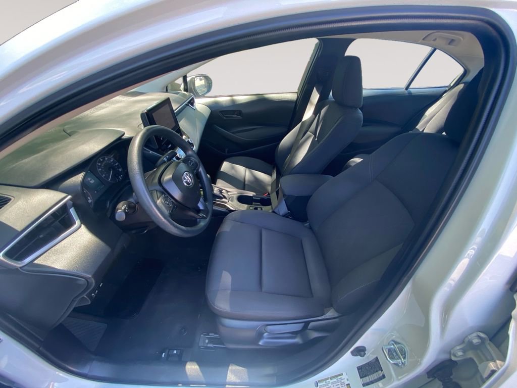 Used 2024 Toyota Corolla LE FWD image 9