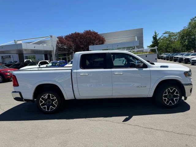 Used 2025 RAM 1500 Laramie AWD/4WD image 9