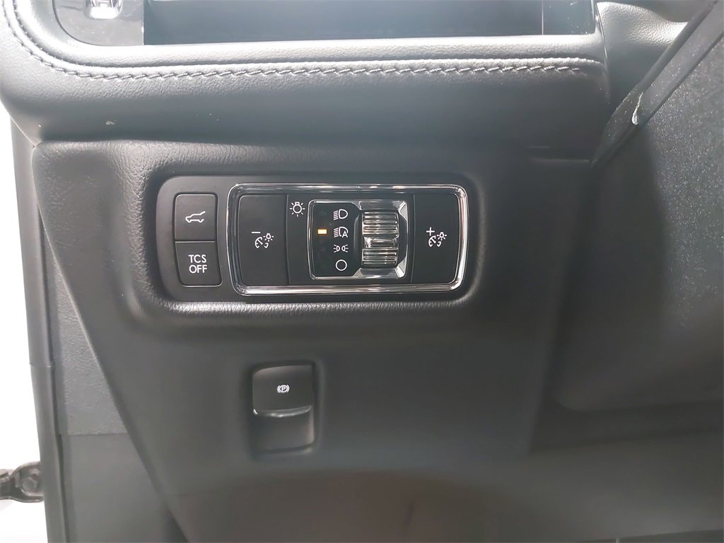 Used 2023 Lincoln Nautilus AWD w/ Premium Package image 51