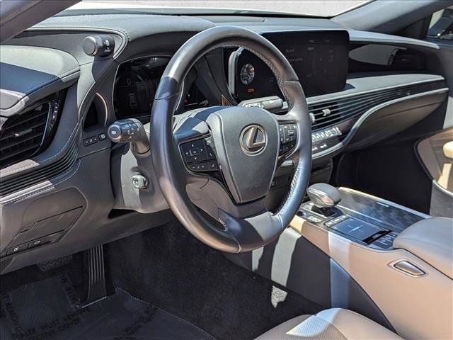 Used 2021 Lexus LS 500 w/ Cold Weather Package (CK) RWD image 10
