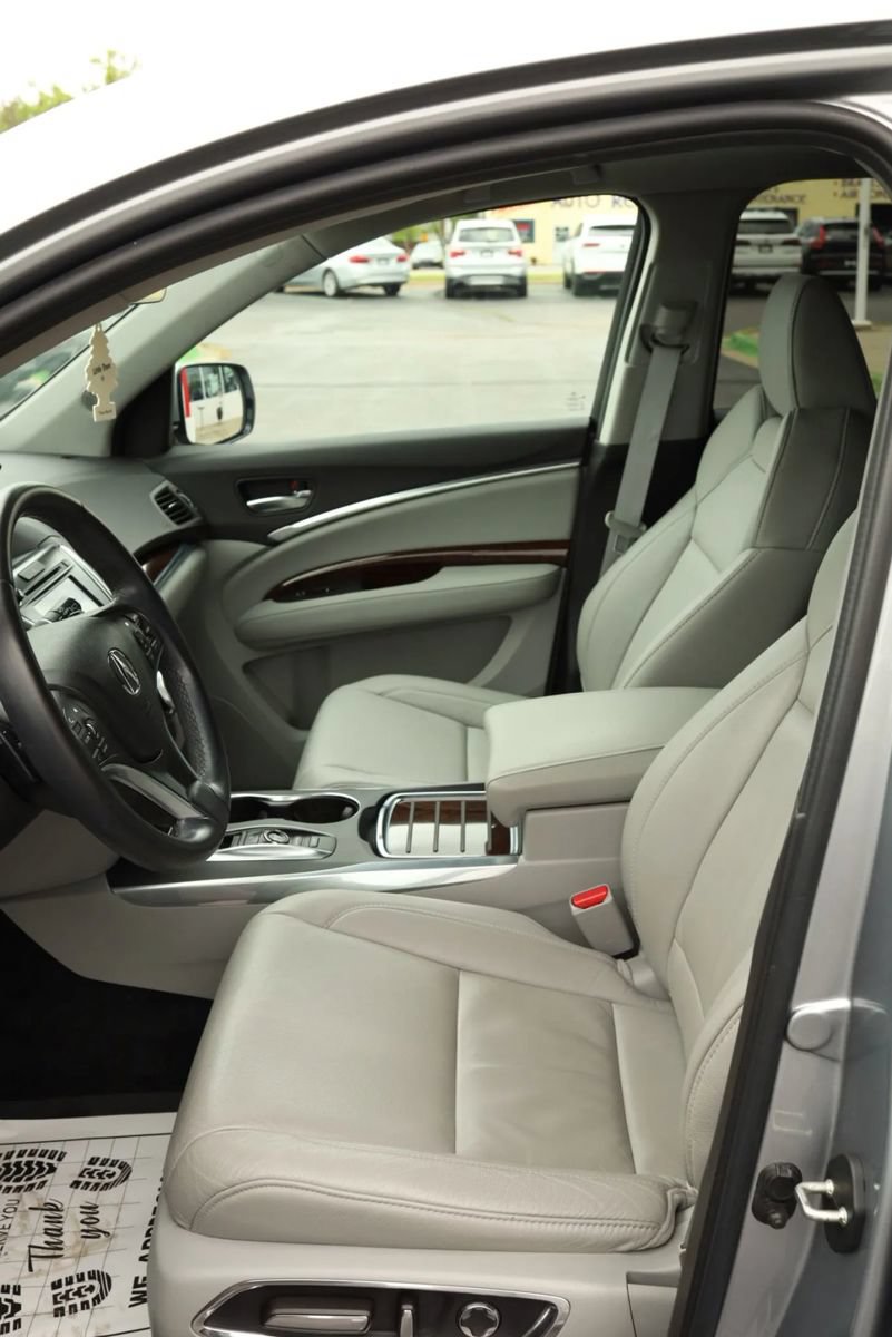 Used 2020 Acura MDX FWD image 16
