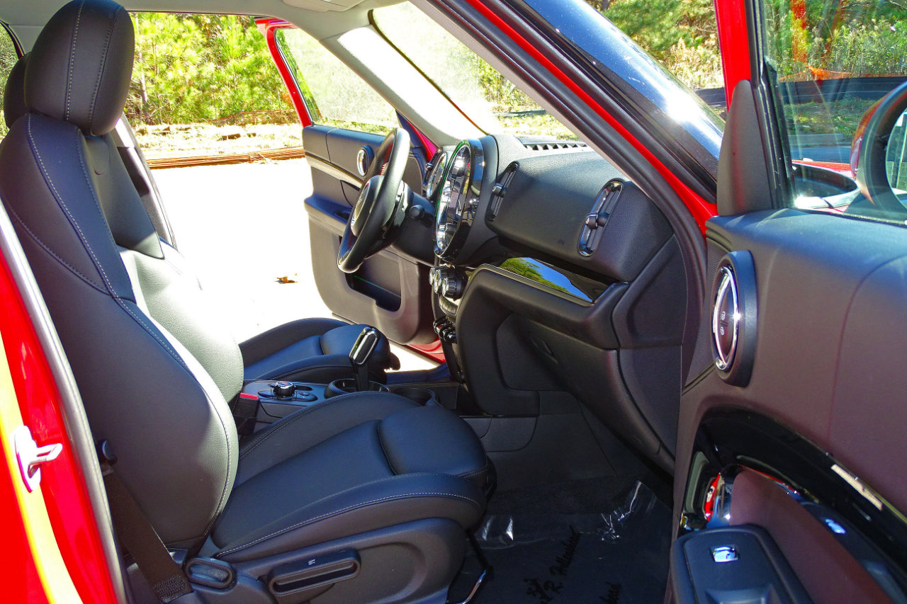 Used 2021 MINI Cooper Countryman S w/ Storage Package image 17