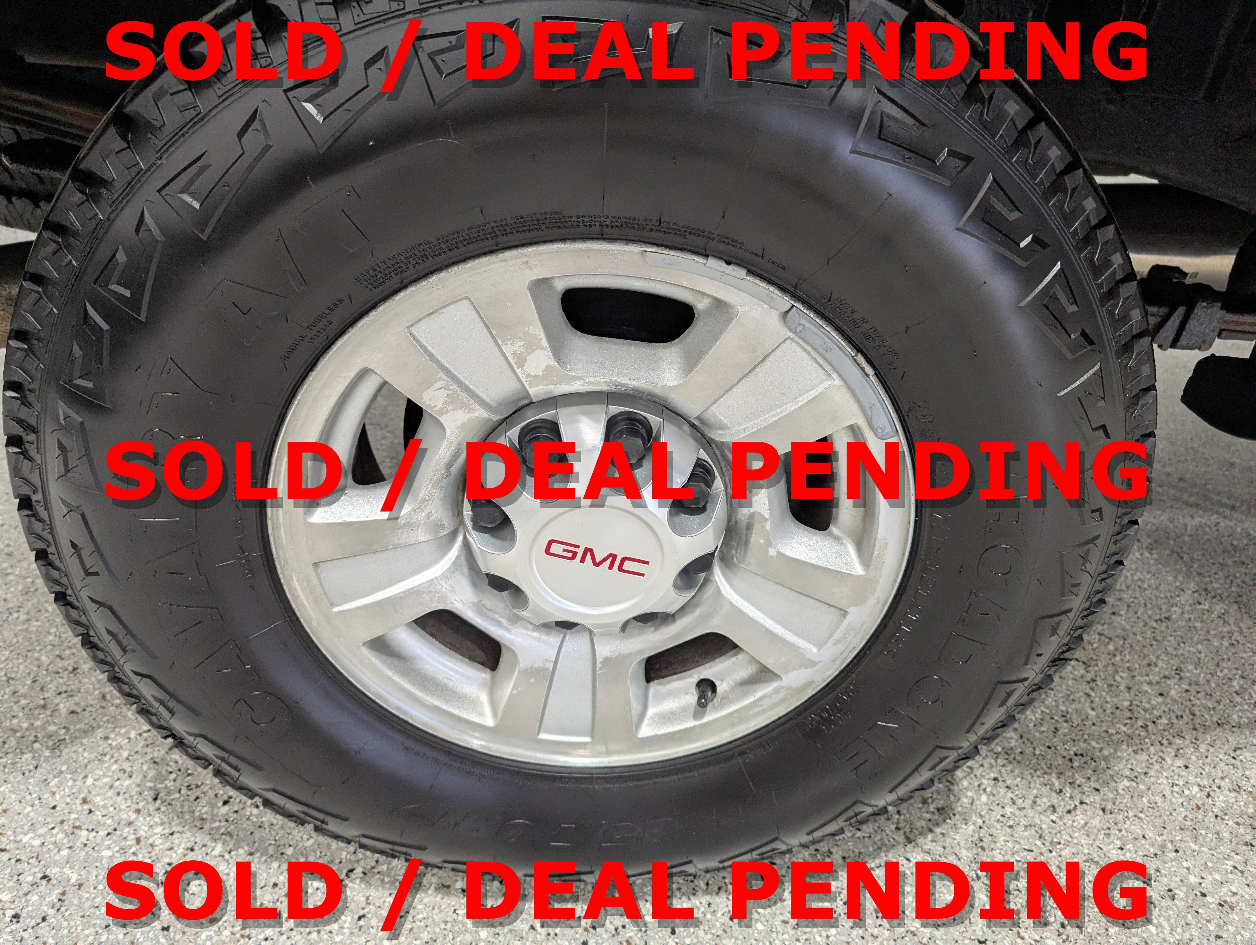 Used 2009 GMC Sierra 2500 SLT w/ SLT Convenience Package image 14