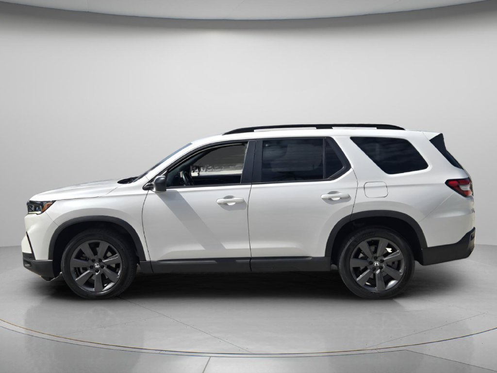 Certified 2023 Honda Pilot Sport image 5