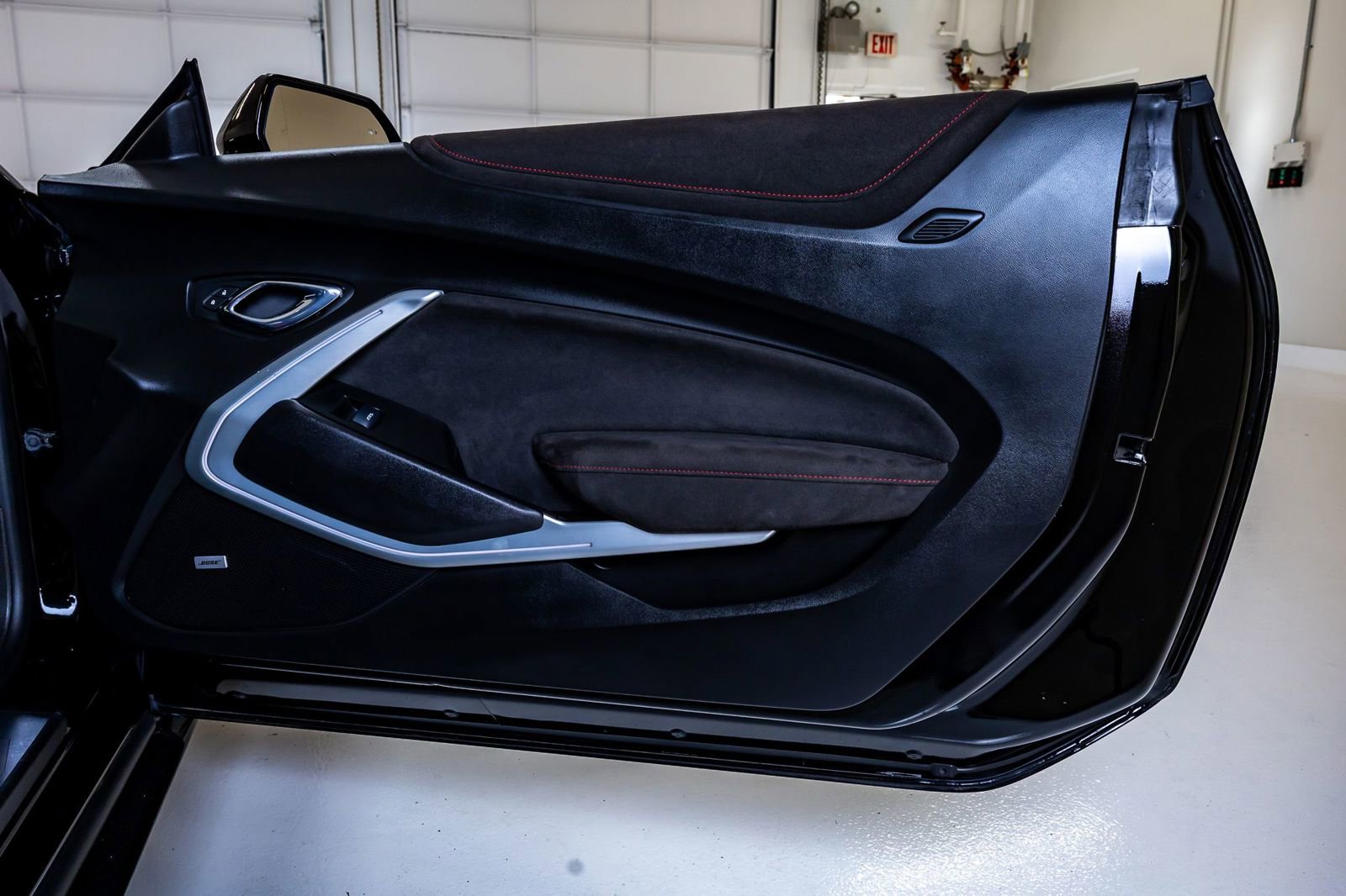 Used 2017 Chevrolet Camaro ZL1 RWD image 29