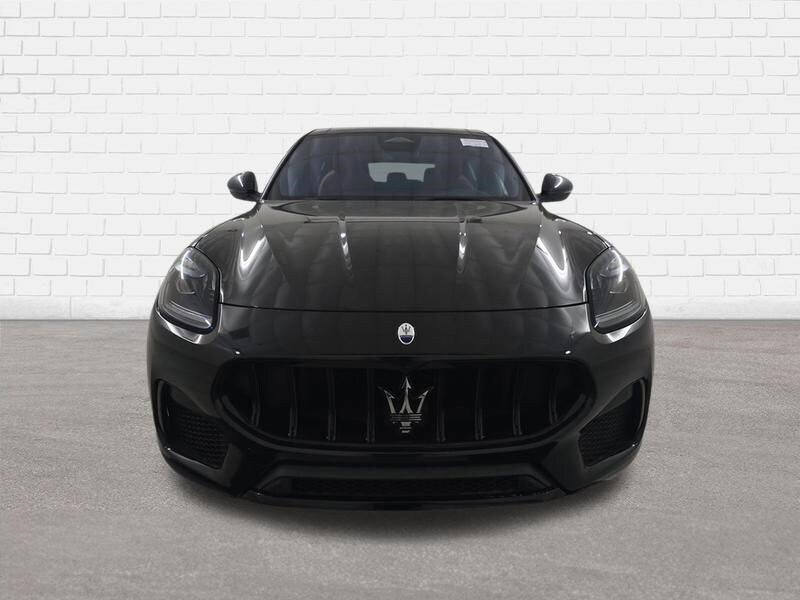 Used 2023 Maserati Grecale Modena AWD/4WD image 3