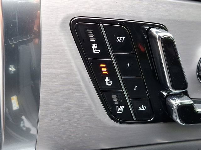 New 2026 Cadillac Vistiq Luxury w/ LPO, Floor Liner Package image 14