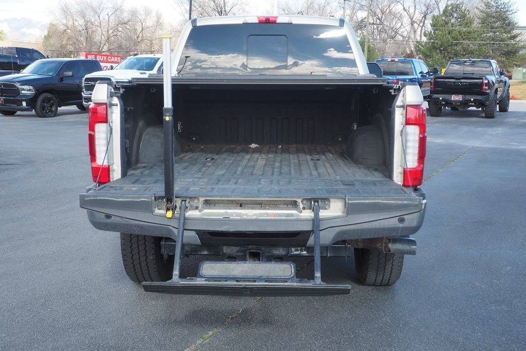 Used 2017 Ford F350 King Ranch w/ King Ranch Ultimate Package image 18