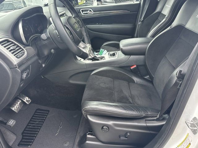 Used 2018 Jeep Grand Cherokee Trackhawk AWD/4WD image 9