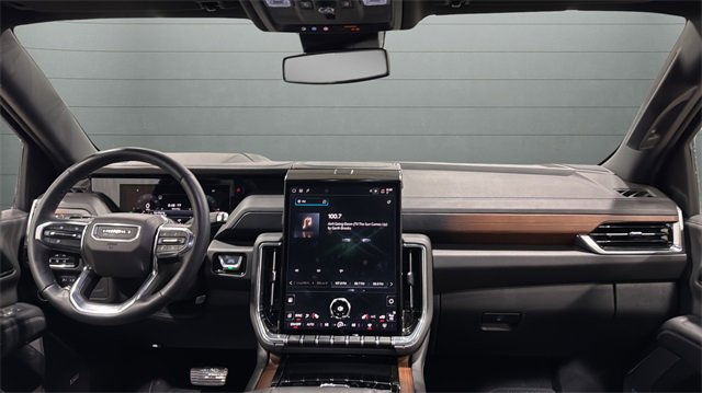 Used 2025 GMC Yukon XL Denali image 10