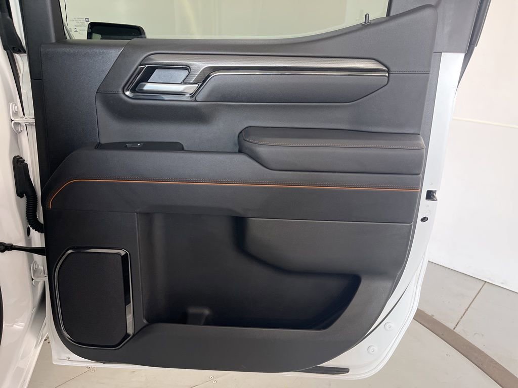 Used 2025 GMC Sierra 1500 AT4 image 27
