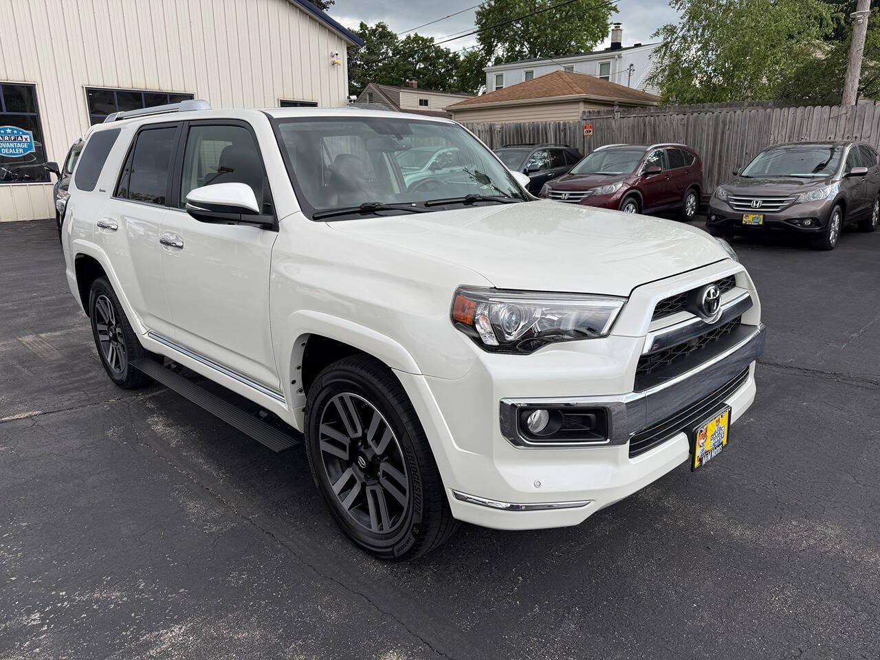 Used 2016 Toyota 4Runner Limited AWD/4WD image 3