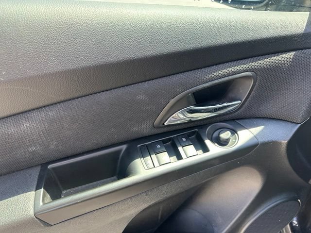 Used 2014 Chevrolet Cruze LT w/ RS Package FWD image 17