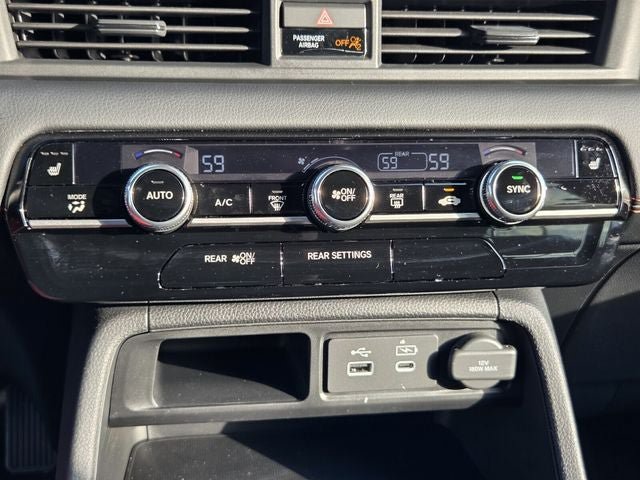 Used 2025 Honda Pilot Sport image 22