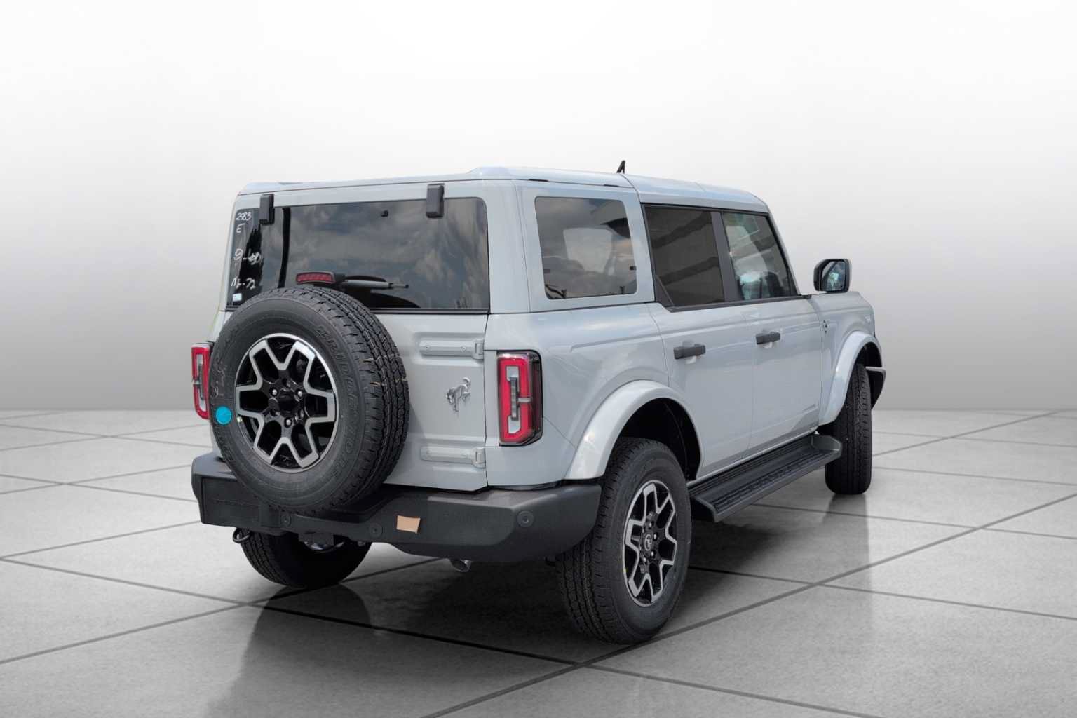New 2026 Ford Bronco Outer Banks AWD/4WD image 14