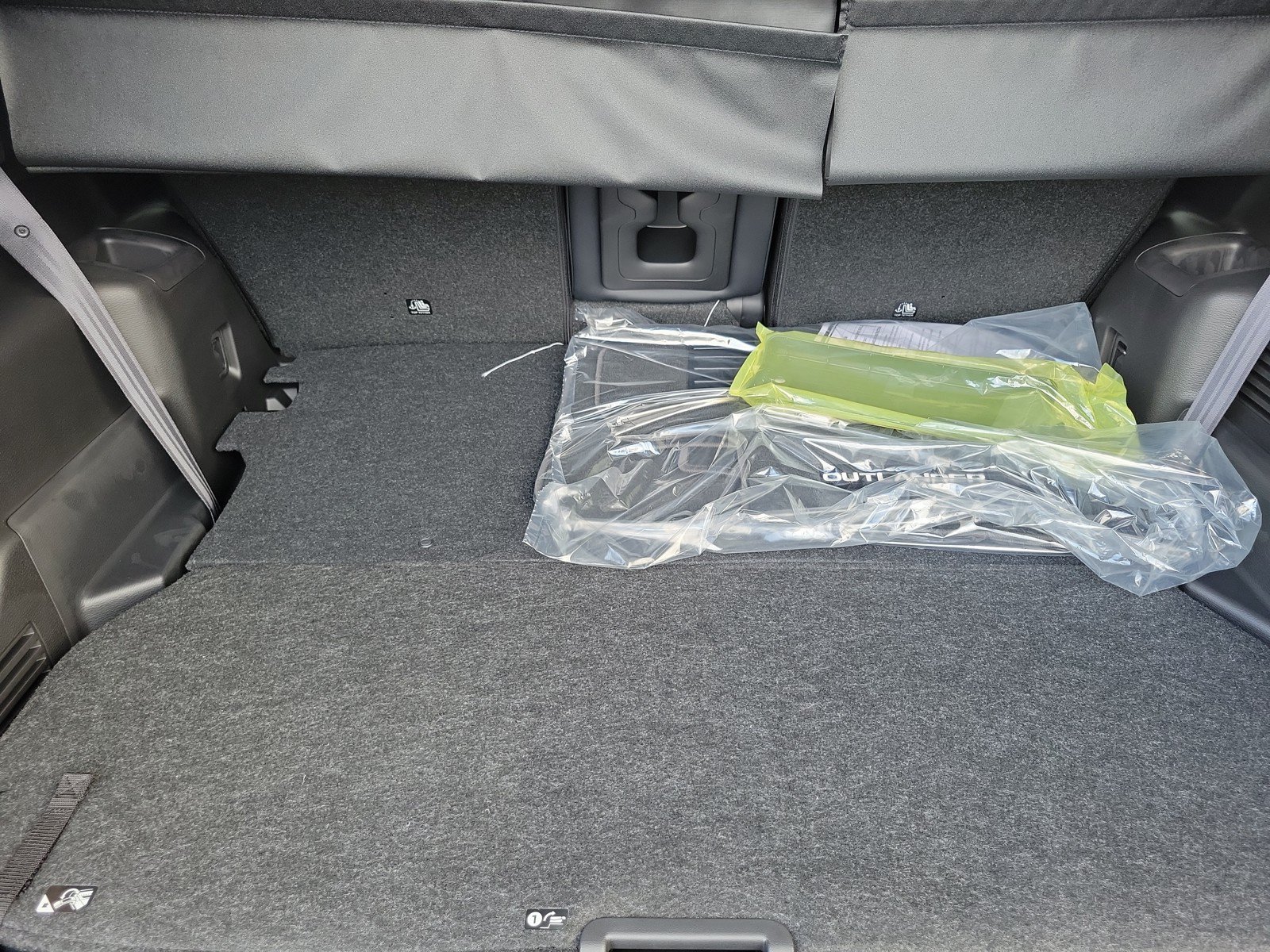 New 2026 Mitsubishi Outlander SE FWD image 9