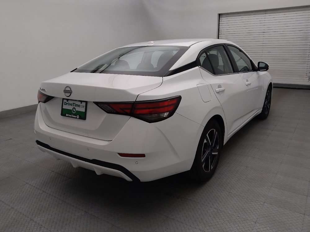 Used 2025 Nissan Sentra SV FWD image 9