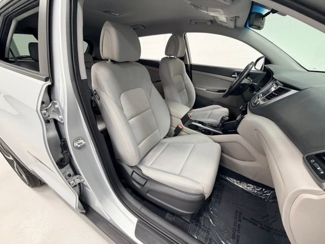Used 2017 Hyundai Tucson Sport AWD/4WD image 30