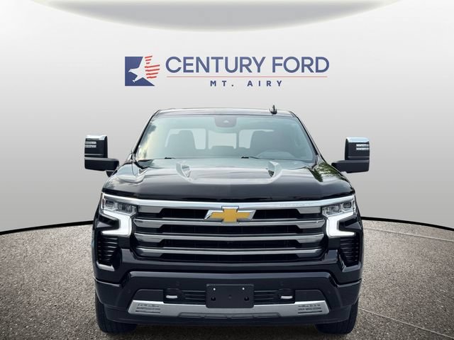 Used 2024 Chevrolet Silverado 1500 High Country w/ High Country Premium Package AWD/4WD image 6