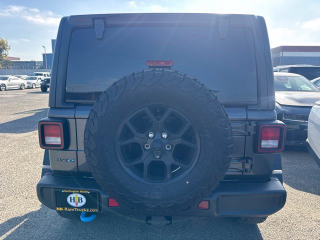 Used 2024 Jeep Wrangler Unlimited AWD/4WD image 5