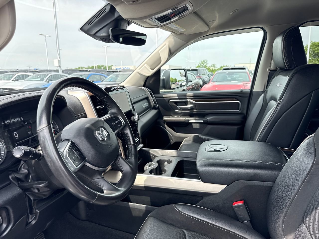 Used 2022 RAM 1500 Laramie AWD/4WD image 11