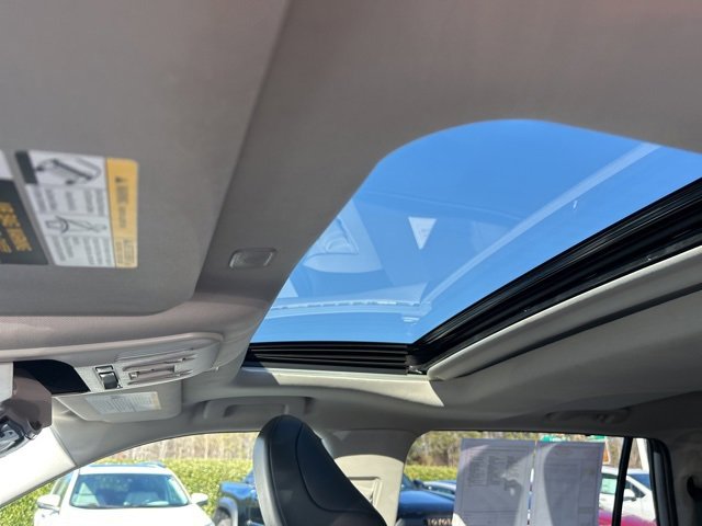 Used 2024 Toyota Highlander XLE image 30