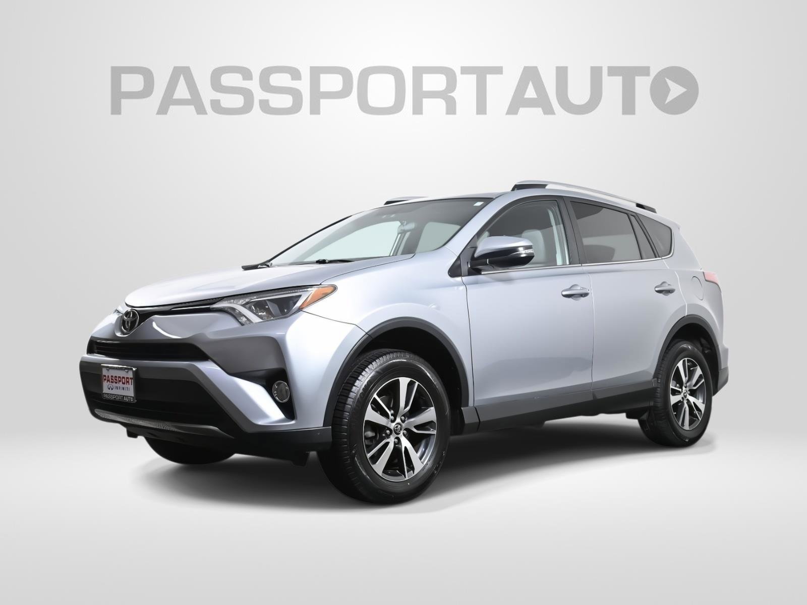 Used 2016 Toyota RAV4 XLE image 1