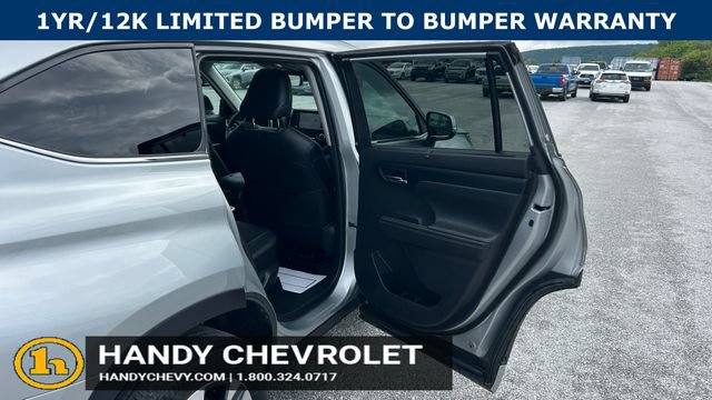 Used 2021 Toyota Highlander XLE AWD/4WD image 42