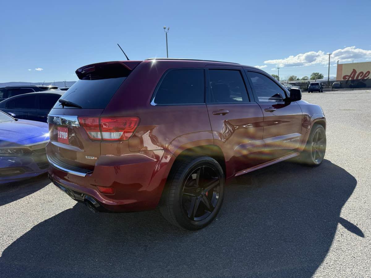 Used 2012 Jeep Grand Cherokee SRT8 w/ Luxury Group II AWD/4WD image 6