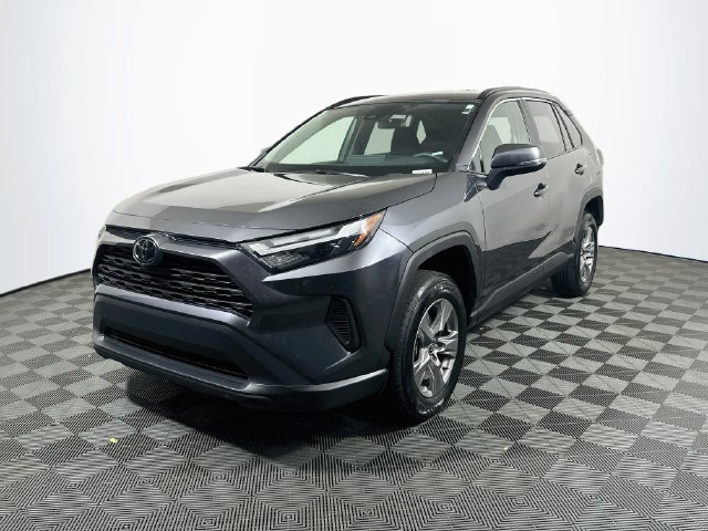 Used 2025 Toyota RAV4 XLE FWD image 5