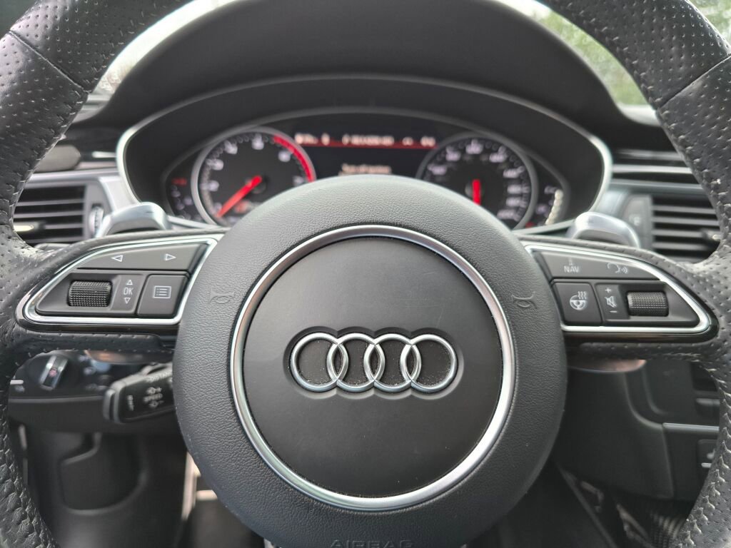 Used 2017 Audi RS 7 Prestige w/ Driver Assistance Package image 25