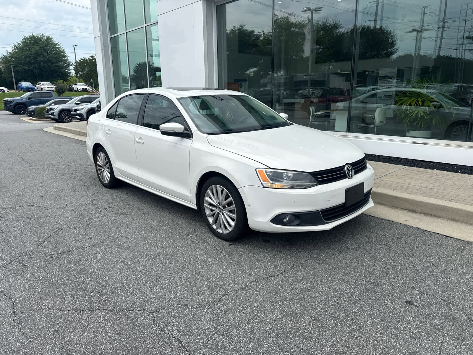 Used 2013 Volkswagen Jetta TDI FWD image 2