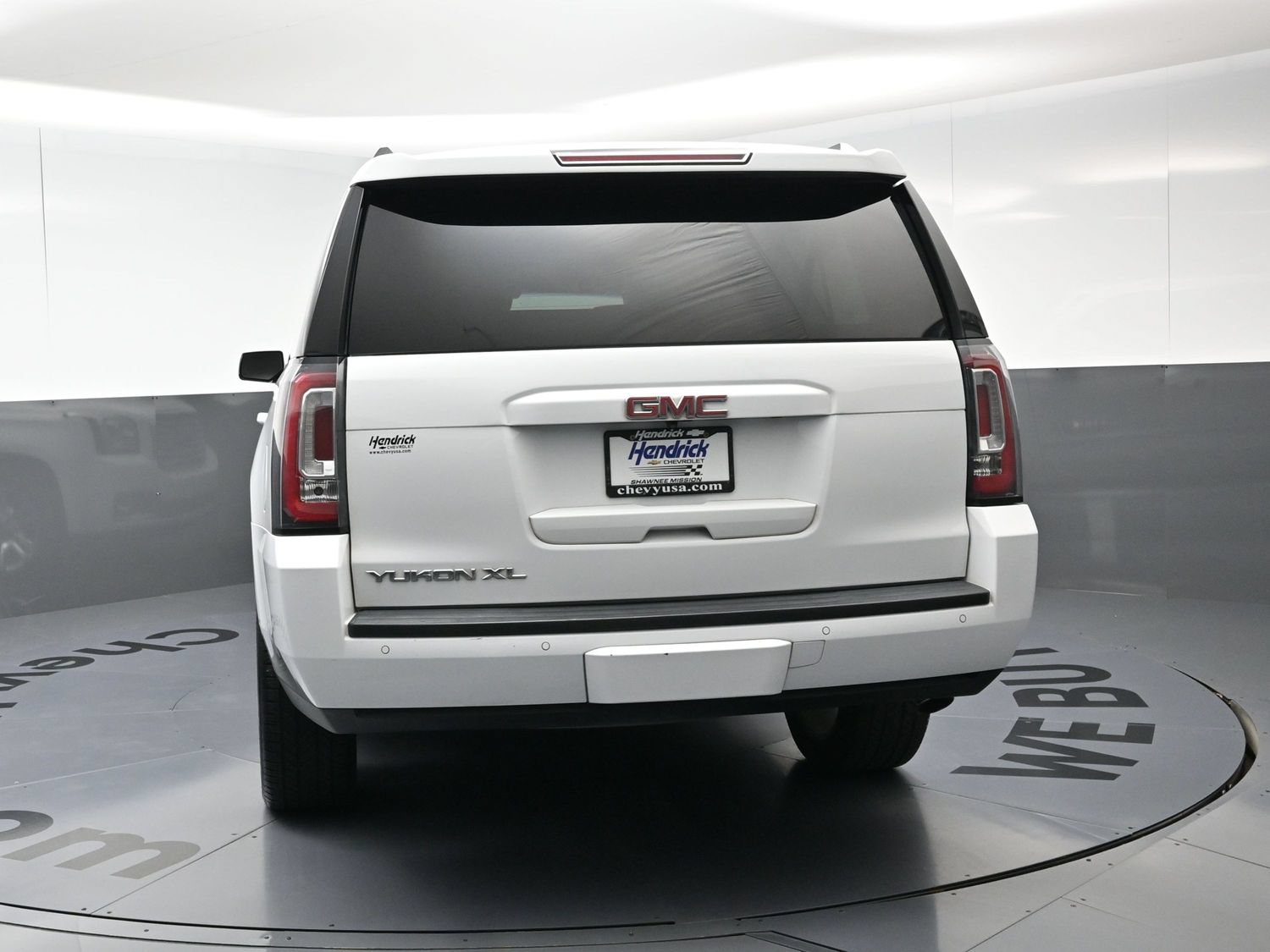 Used 2017 GMC Yukon XL SLT w/ Premium Edition AWD/4WD image 8