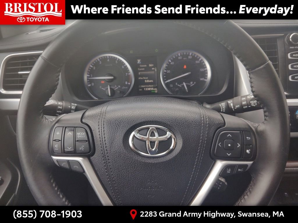 Used 2018 Toyota Highlander XLE AWD/4WD image 22